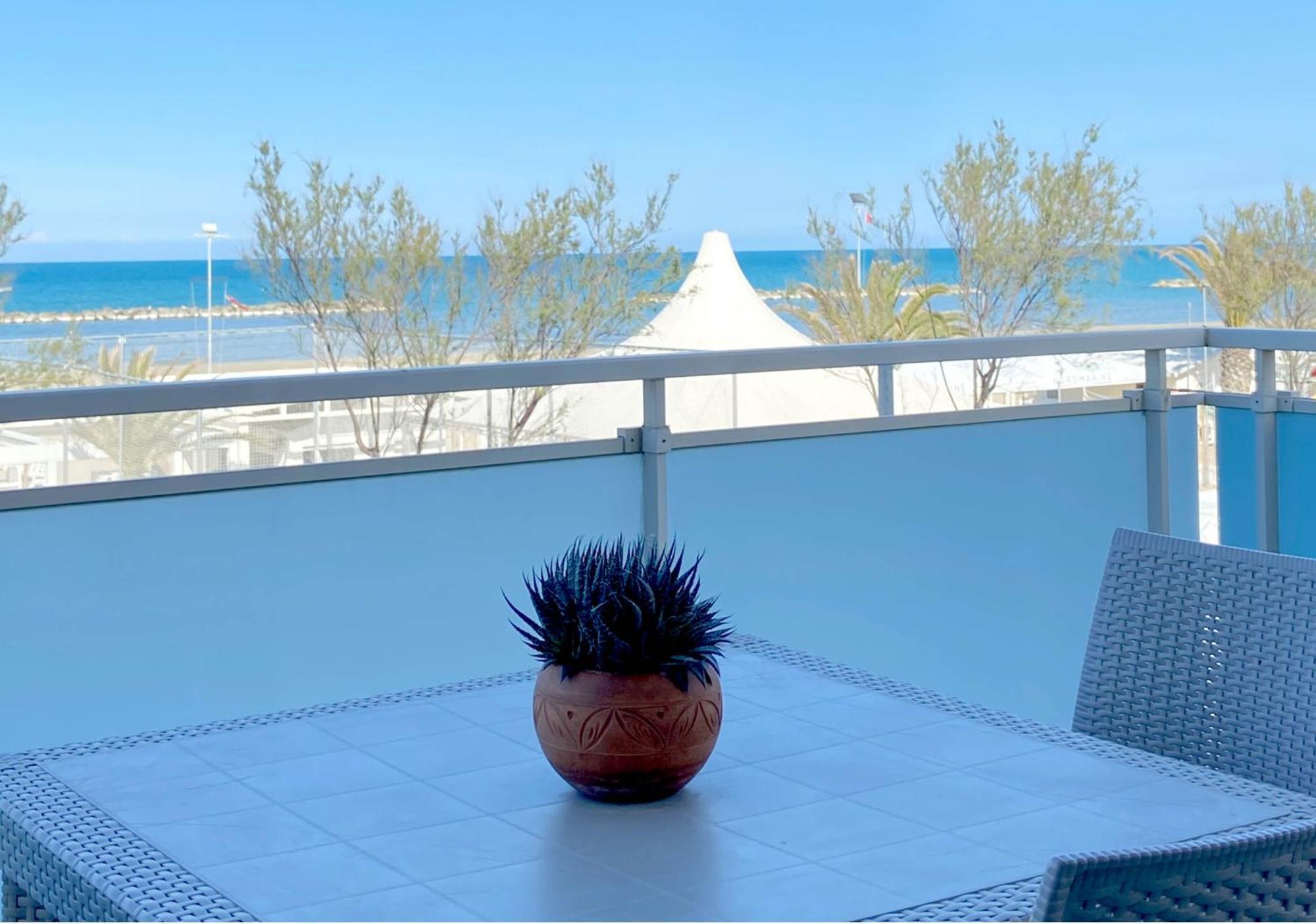 Hotel Sayonara Senigallia Luaran gambar